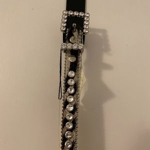 b.b.simon skinny blk wht belt with crystals